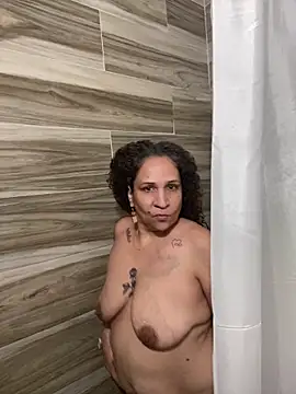 ladycreamypr2 online show from February 8, 2026, 10:24 pm