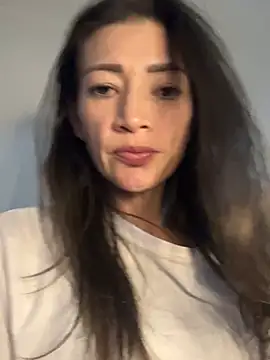 Snapshot of Yulia_sx chatting on January 17, 2025, 9:50 pm Yulia sx online show from January 17, 2025, 9:50 pm