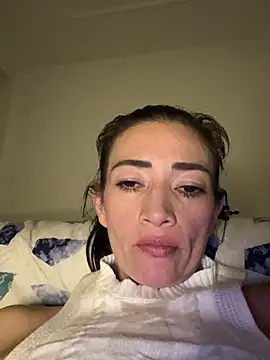 Snapshot of Yulia_sx chatting on February 5, 2025, 2:19 am Yulia sx online show from February 5, 2025, 2:19 am