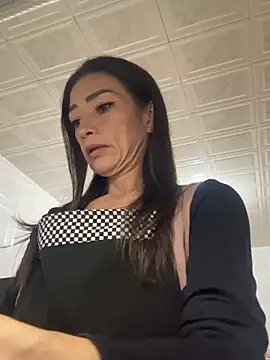 Snapshot of Yulia_sx chatting on March 6, 2025, 5:43 pm Yulia sx online show from March 6, 2025, 5:43 pm