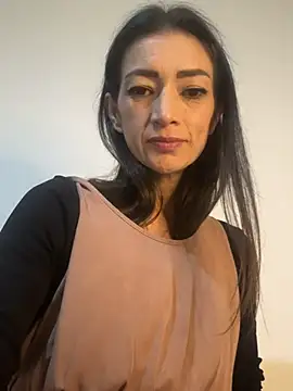 Snapshot of Yulia_sx chatting on March 6, 2025, 8:48 pm Yulia sx online show from March 6, 2025, 8:48 pm