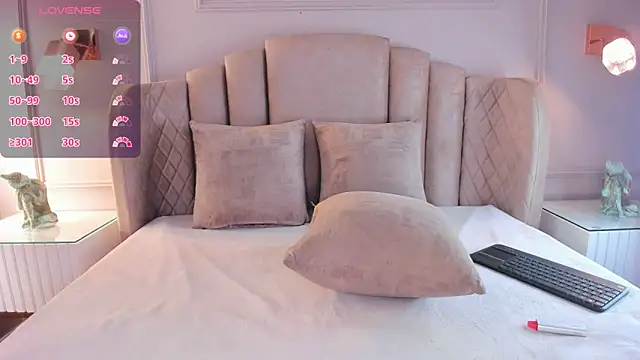 Snapshot of aria_greco chatting on January 4, 2025, 2:35 am aria greco online show from January 4, 2025, 2:35 am