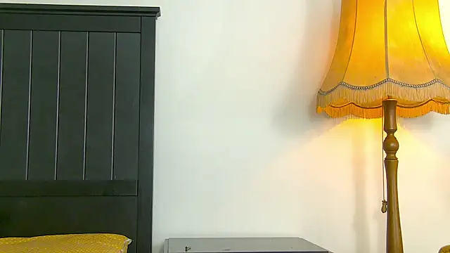 Snapshot of Yanira_Muslim chatting on February 12, 2026, 5:13 am Yanira Muslim online show from February 12, 2026, 5:13 am