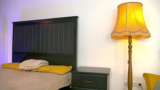 Snapshot of Yanira_Muslim chatting on February 25, 2026, 5:06 am Yanira Muslim online show from February 25, 2026, 5:06 am