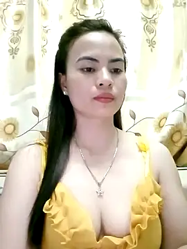 NgocQuyen2K online show from February 2, 2025, 9:19 am