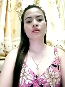 NgocQuyen2K online show from February 18, 2025, 7:43 am