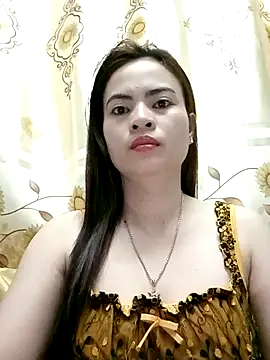 NgocQuyen2K online show from February 18, 2025, 10:14 pm