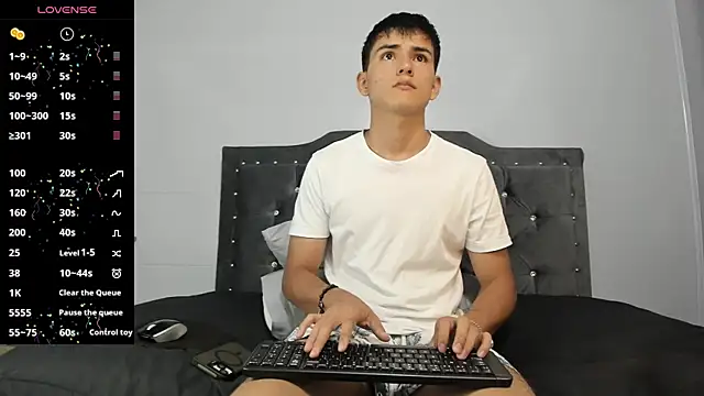 Jacobb Lee online show from December 3, 2024, 7:33 pm