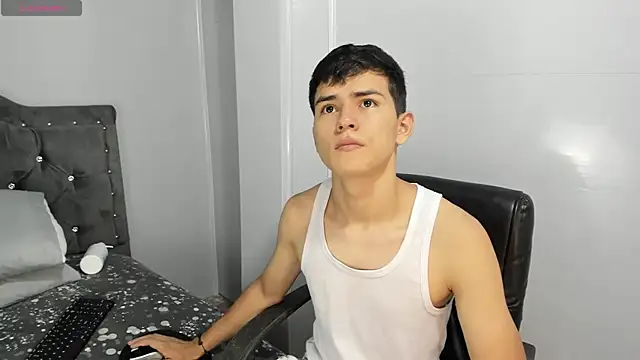 Jacobb Lee online show from December 15, 2024, 6:26 pm