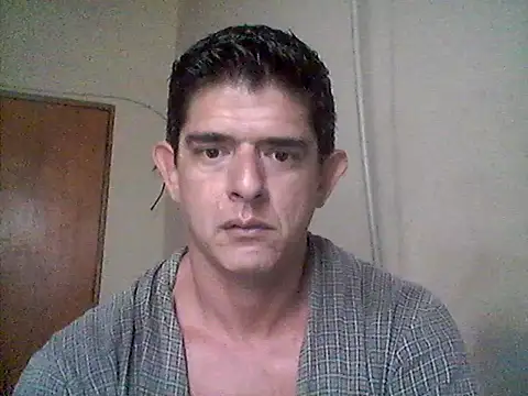 Snapshot of Marobronco chatting on December 4, 2025, 3:10 pm Marobronco online show from December 4, 2025, 3:10 pm