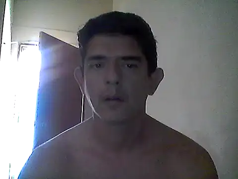 Snapshot of Marobronco chatting on December 15, 2025, 4:11 pm Marobronco online show from December 15, 2025, 4:11 pm