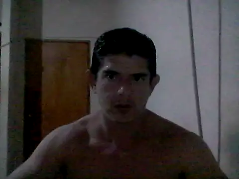 Snapshot of Marobronco chatting on December 17, 2025, 1:44 am Marobronco online show from December 17, 2025, 1:44 am