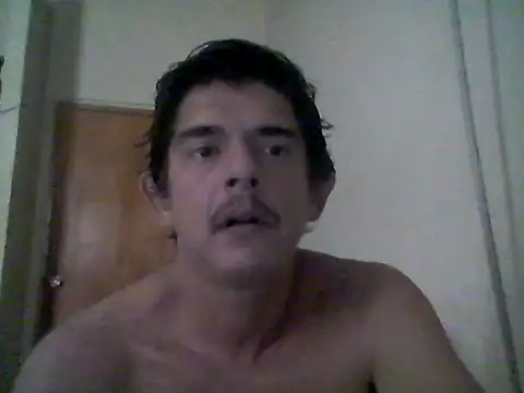 Snapshot of Marobronco chatting on February 4, 2026, 4:13 pm Marobronco online show from February 4, 2026, 4:13 pm