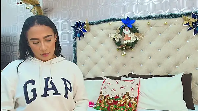 Sara Desire online show from December 31, 2024, 11:53 am