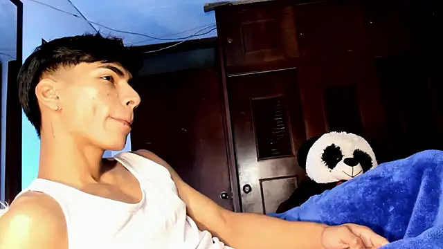 Teo skinny online show from May 9, 2026, 3:06 pm