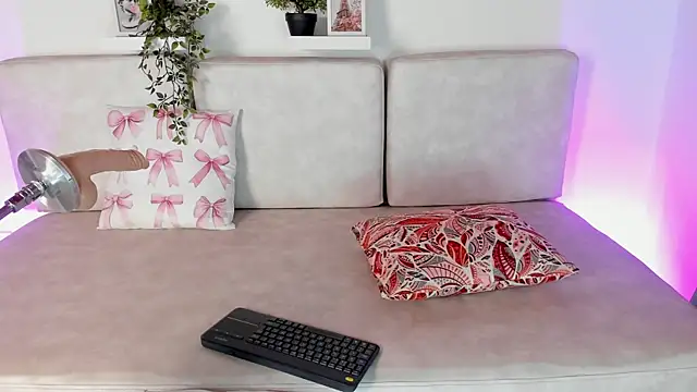 Malka Burning online show from February 17, 2025, 11:31 pm