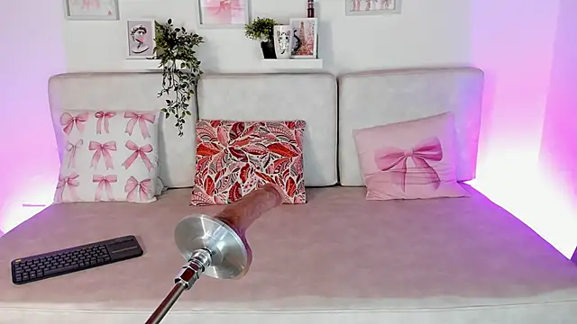 Malka Burning online show from March 1, 2025, 8:21 pm