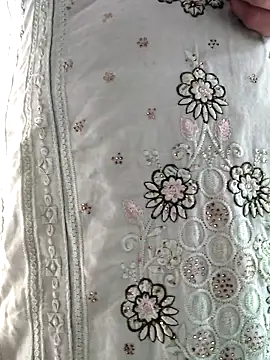 Snapshot of Hot-rubina chatting on September 18, 2025, 10:06 am Hot-rubina online show from September 18, 2025, 10:06 am