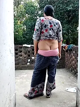 Snapshot of Hot-rubina chatting on October 13, 2025, 10:04 am Hot-rubina online show from October 13, 2025, 10:04 am