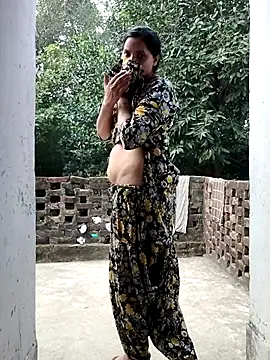 Snapshot of Hot-rubina chatting on October 22, 2025, 2:45 am Hot-rubina online show from October 22, 2025, 2:45 am