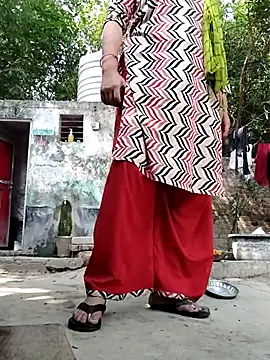 Hot-rubina online show from May 15, 2026, 3:57 am