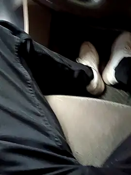 Snapshot of RockyNonStop chatting on February 1, 2025, 2:47 am RockyNonStop online show from February 1, 2025, 2:47 am