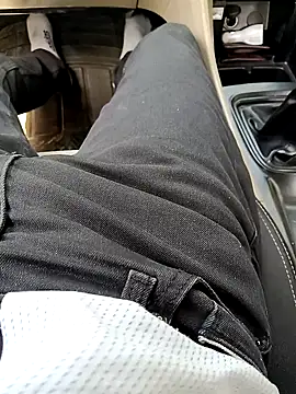 Snapshot of RockyNonStop chatting on February 15, 2025, 7:38 am RockyNonStop online show from February 15, 2025, 7:38 am