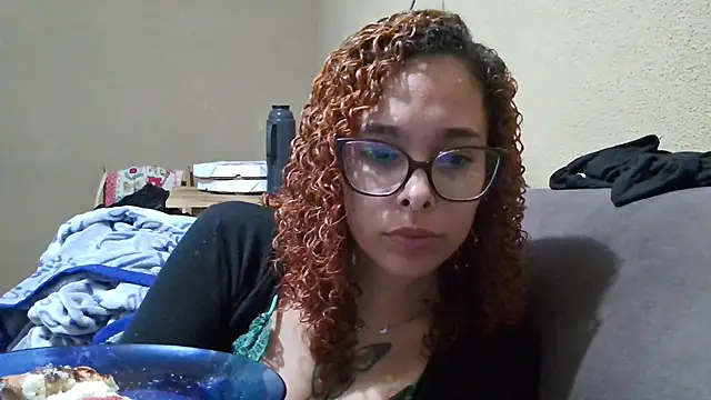 Snapshot of lizza_monroe chatting on October 15, 2025, 12:55 am lizza monroe online show from October 15, 2025, 12:55 am