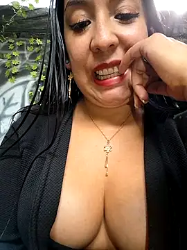 Bella keny online show from January 6, 2025, 7:45 pm