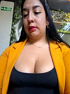 Bella keny online show from February 11, 2026, 6:13 pm