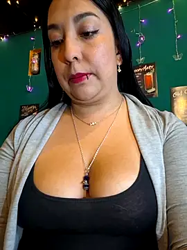 Bella keny online show from June 6, 2026, 7:40 pm