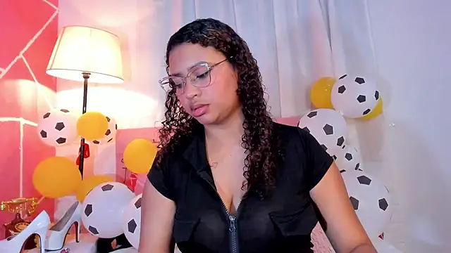 JessyZoe online show from June 15, 2026, 5:59 pm