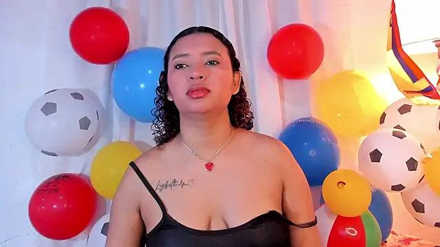JessyZoe online show from June 25, 2026, 2:32 pm