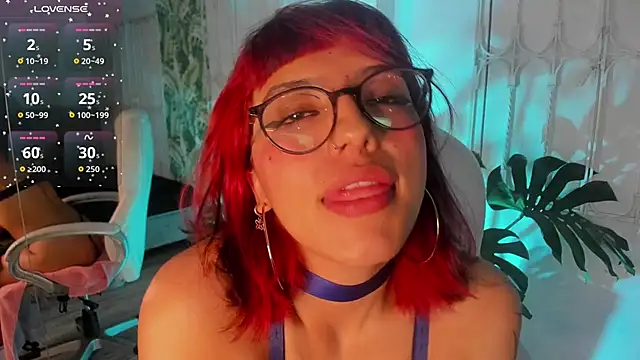 cute hollywood online show from September 21, 2025, 8:21 pm