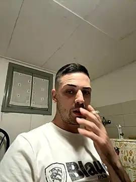 iltoscano95 online show from September 28, 2025, 6:24 pm