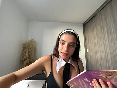 Snapshot of dakota_le chatting on June 19, 2026, 10:02 pm dakota le online show from June 19, 2026, 10:02 pm