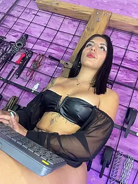Snapshot of alexia_aitanaa_ chatting on July 14, 2026, 10:21 am alexia aitanaa online show from July 14, 2026, 10:21 am
