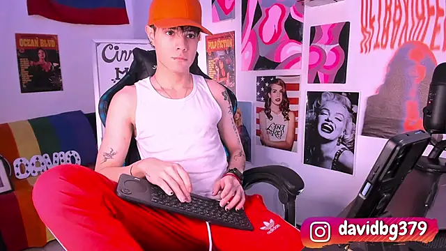 cinnamon boyxxx online show from February 18, 2025, 12:37 am
