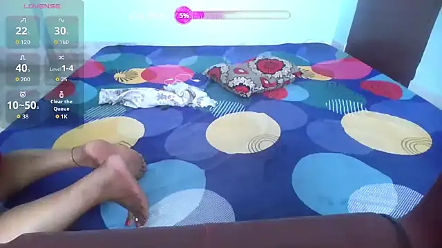 hot-saniya01 online show from March 19, 2026, 7:34 am