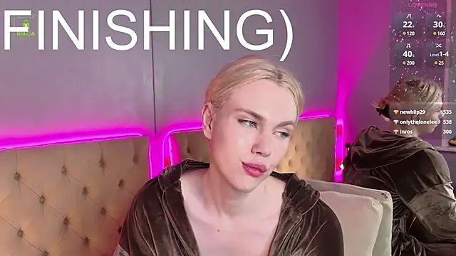 DanielPaige  online show from January 22, 2025, 4:02 pm