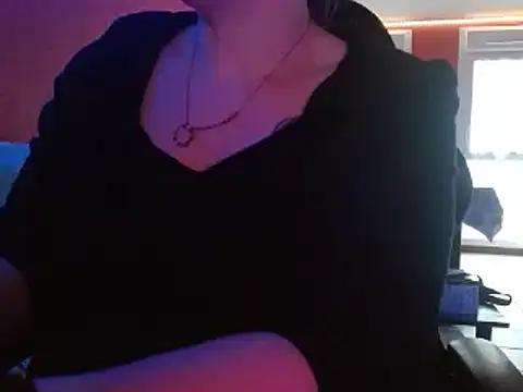 cruellaculdenfer67 online show from January 17, 2025, 8:34 am