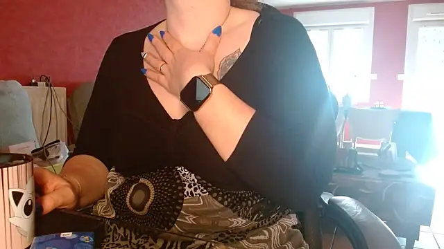 cruellaculdenfer67 online show from March 21, 2025, 1:45 pm