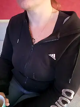 cruellaculdenfer67 online show from October 17, 2025, 7:33 am