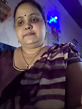Snapshot of Kiyara7 chatting on October 17, 2025, 1:42 am Kiyara7 online show from October 17, 2025, 1:42 am