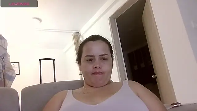 Snapshot of saramartinez1000 chatting on June 3, 2026, 2:33 pm saramartinez1000 online show from June 3, 2026, 2:33 pm