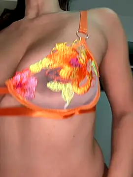 Snapshot of AthenaStar chatting on October 16, 2025, 10:44 pm AthenaStar online show from October 16, 2025, 10:44 pm