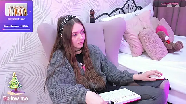 Snapshot of Kvetachka chatting on December 29, 2024, 3:54 am Kvetachka online show from December 29, 2024, 3:54 am