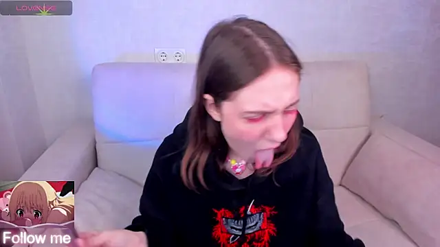 Snapshot of Kvetachka chatting on February 11, 2025, 4:11 am Kvetachka online show from February 11, 2025, 4:11 am