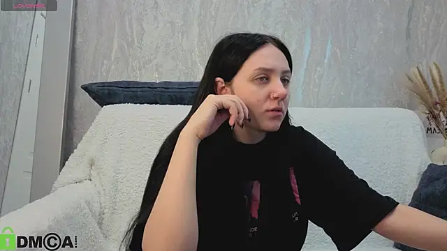 Snapshot of Kvetachka chatting on October 18, 2025, 1:19 am Kvetachka online show from October 18, 2025, 1:19 am