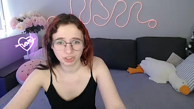 Mini Diva online show from March 7, 2026, 9:17 am